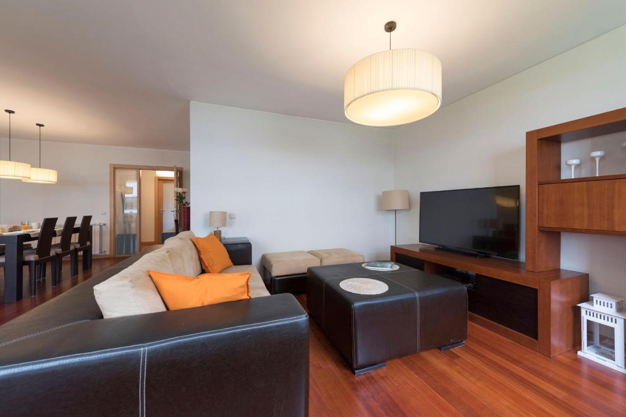 Lovelystay - Oporto Beach Apartment With 2 Free Parking Spots Matosinhos  Esterno foto