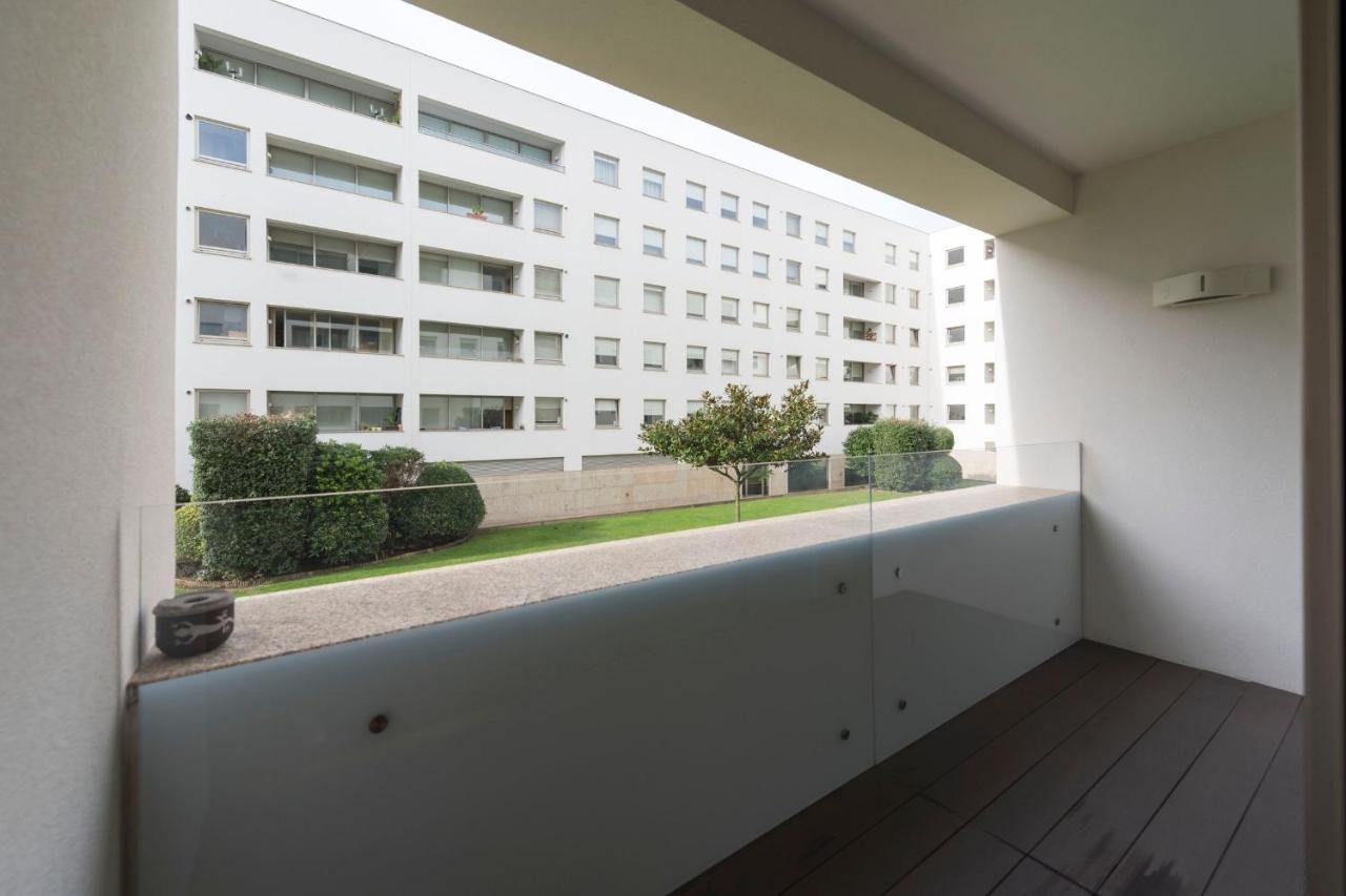 Lovelystay - Oporto Beach Apartment With 2 Free Parking Spots Matosinhos  Esterno foto