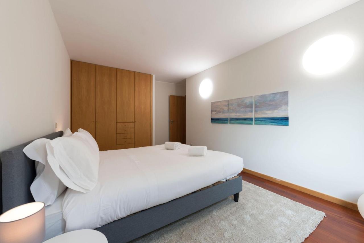 Lovelystay - Oporto Beach Apartment With 2 Free Parking Spots Matosinhos  Esterno foto